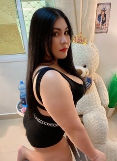Apple anal full service - escort in Muscat Photo 21 of 23