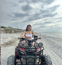 Apple - escort in Manila