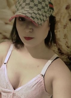 Apple - Acompañantes transexual in Al Ain Photo 2 of 3