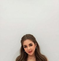 Apple - escort in Riyadh
