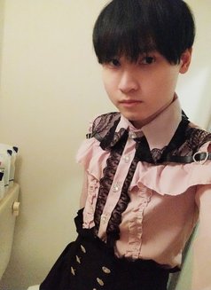 April 15cm(TOP and BOTTOM) - Transsexual escort in Tokyo Photo 2 of 4