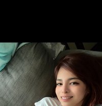 April - escort in Abu Dhabi