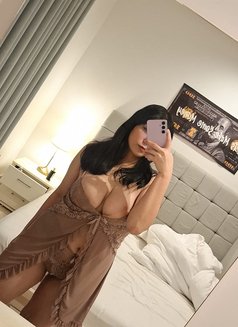 April - escort in Dammam Photo 4 of 4