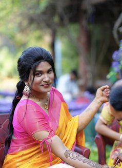 Shiney shemale - Transsexual escort in Hyderabad Photo 2 of 6