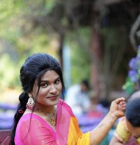 Shiney shemale - Transsexual escort in Hyderabad Photo 2 of 6