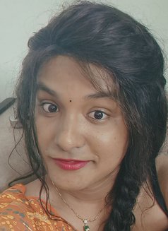 Shiney shemale - Transsexual escort in Hyderabad Photo 4 of 6