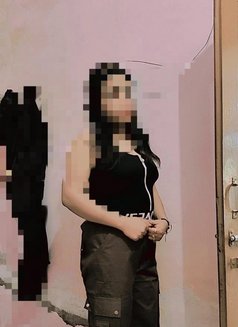 real meet and cam show - escort in Bangalore Photo 1 of 3