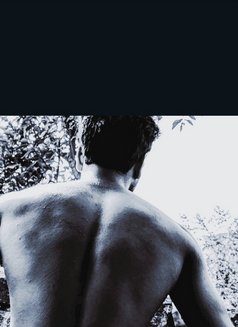 Aqib Aziz - Acompañantes masculino in Kolkata Photo 3 of 8