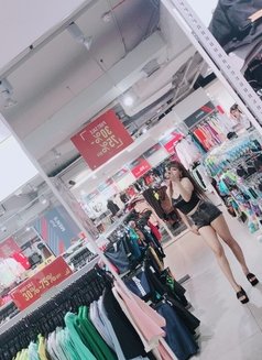 Ara - escort in Dubai Photo 1 of 9