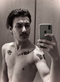 Araam - Masajista in Beirut Photo 3 of 3