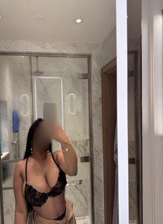 Arab American High Class Ebony Desiree - escort in Lagos, Nigeria Photo 8 of 9