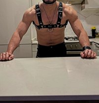 Arab Couple - Acompañantes masculino in Dubai