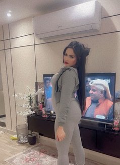 Arab Couple - Male escort in Dubai Photo 2 of 6