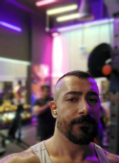 Arab Hairy - Acompañantes masculino in Dubai Photo 14 of 16