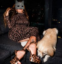 Arab Queen - dominatrix in Cairo
