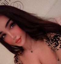 Arab Sara - Transsexual escort in London