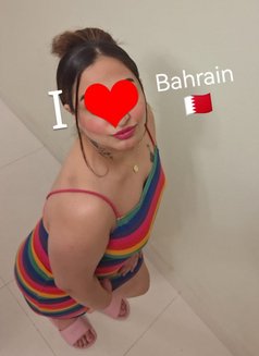 Arab Sunrise with 3some available now - escort in Al Manama Photo 7 of 7