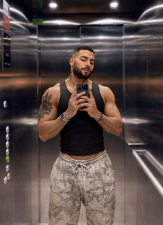 Arabic_latino - Male escort in İstanbul Photo 1 of 6