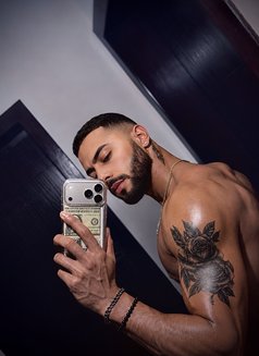 Arabic_latino - Male escort in İstanbul Photo 4 of 6