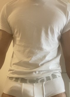 Arab XL Tall - Male escort in Avignon Photo 4 of 5