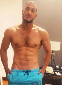 ArabCrocodile for ladies&couples - Male escort in Dubai Photo 2 of 7