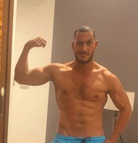 ArabCrocodile for ladies&couples - Male escort in Dubai Photo 5 of 7