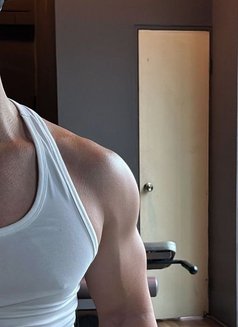 Arabi Xxl - Male escort in Al Juffair Photo 3 of 7