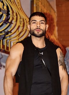 Arabic_XL (عربي) - Male escort in İstanbul Photo 5 of 5