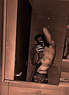 Arabic Masculine - Male escort in Dubai Photo 1 of 3