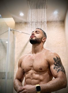 Arabic_visiteur - Male escort in Tunis Photo 8 of 9