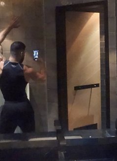 Arabic11 - Acompañantes masculino in İstanbul Photo 8 of 9