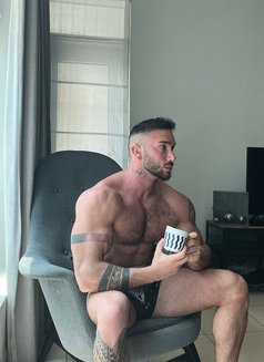 Arabman Vip - masseur in Beirut Photo 5 of 10