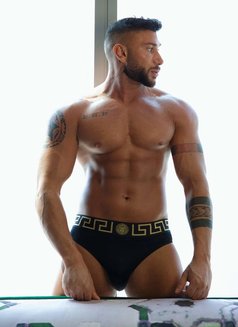 Arabman Vip - Male escort in Dubai Photo 17 of 19