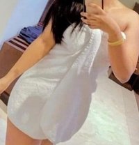 Aarathana tamil young girl - escort in Colombo
