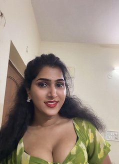 Aradhaya - Acompañantes transexual in Hyderabad Photo 2 of 3