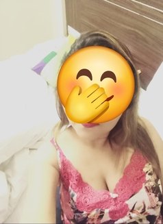 ARADHYA 🩵HOUSEWIFE ❣️ALONE WORK - escort in New Delhi Photo 3 of 5