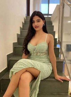 Aradhya - escort in Kolkata Photo 1 of 4