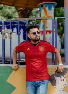 Arafat Islam Opu - Male escort in Dhaka Photo 6 of 6