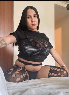 Arah - Transsexual dominatrix in Makati City Photo 4 of 10
