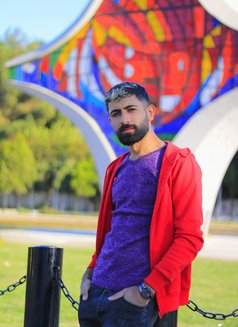 Aram - Male escort in Beirut Photo 2 of 5