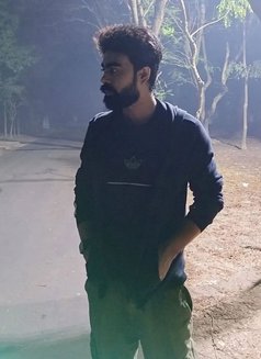 Arash - Acompañantes masculino in Dhaka Photo 1 of 1