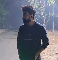 Arash - Acompañantes masculino in Dhaka