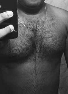 Arash - Male escort in Colombo Photo 3 of 3