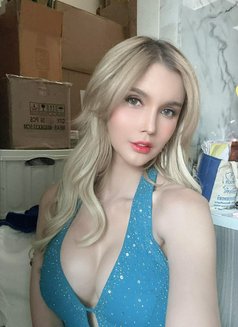 Araya - escort in Seoul Photo 1 of 6
