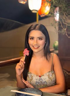 Araya - Transsexual escort in Abu Dhabi Photo 9 of 12