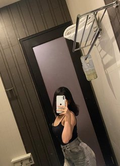 Arbella Diandra - escort in Medan Photo 5 of 7