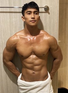 Arbiseks - Male escort in Kuala Lumpur Photo 3 of 5