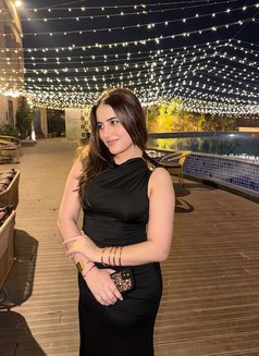 Archana - escort in Hyderabad Photo 2 of 3