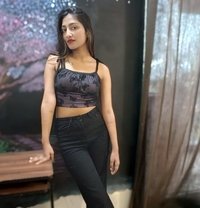 Archana Singh - puta in Ghaziabad