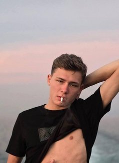 Archy - Male escort in Dubai Photo 14 of 17